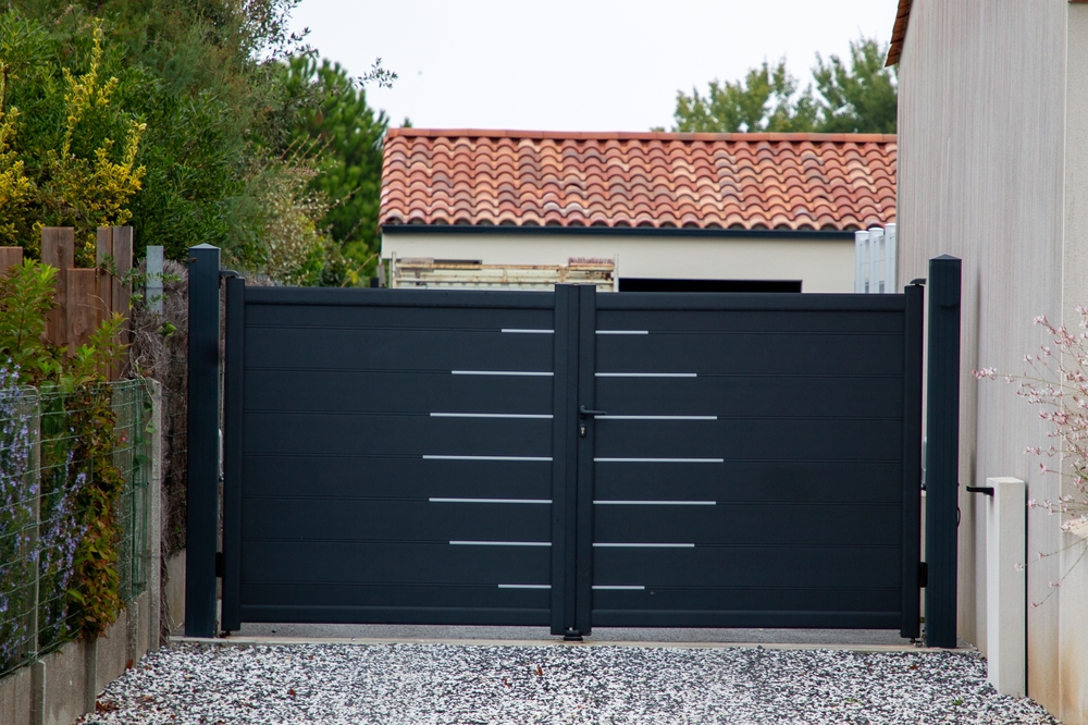 aluminum fence company near me in valrico fl