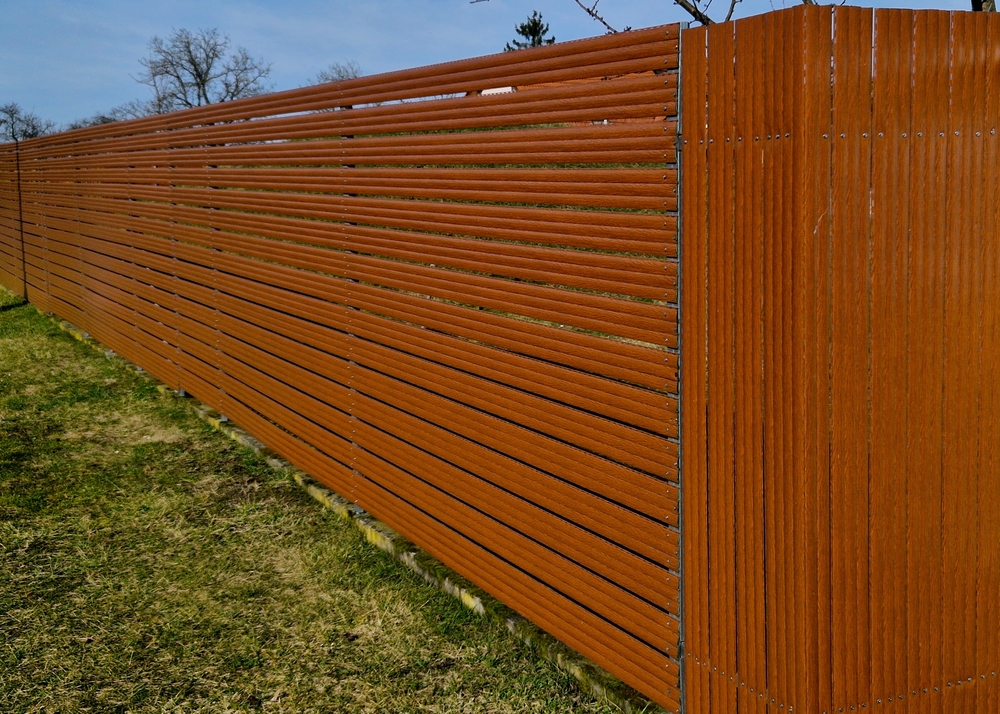 metal fence contractor color, Brandon, FL